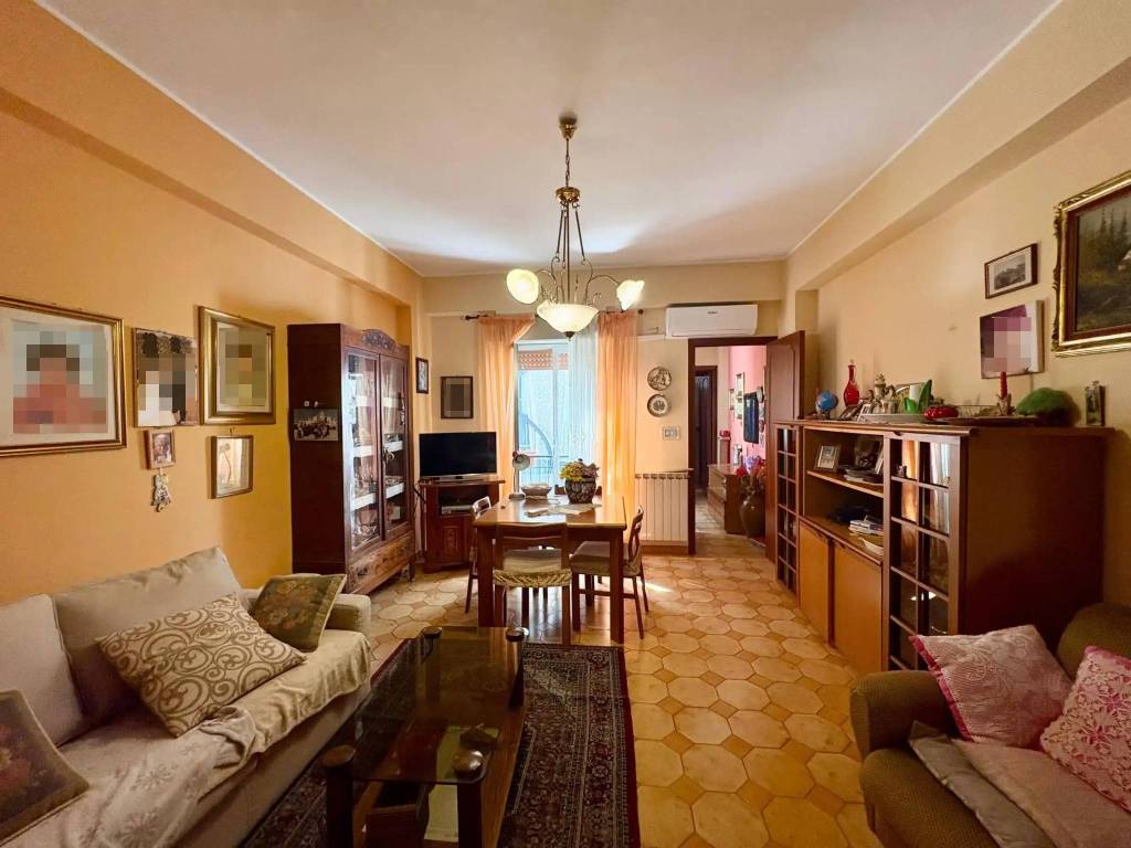 appartamento in vendita a Barcellona Pozzo di Gotto