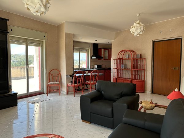 appartamento in vendita a Barcellona Pozzo di Gotto