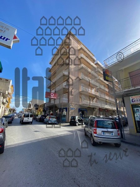 appartamento in vendita a Barcellona Pozzo di Gotto in zona Centro Città