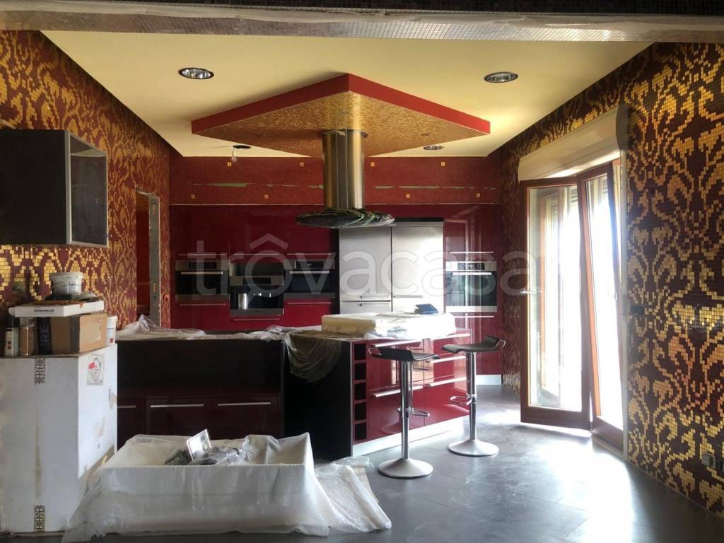 appartamento in vendita a Barcellona Pozzo di Gotto