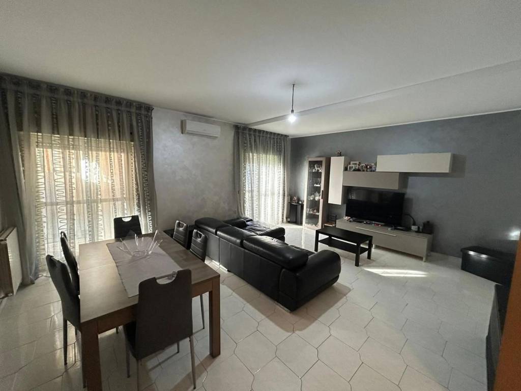 appartamento in vendita a Barcellona Pozzo di Gotto