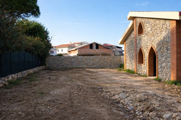 casa indipendente in vendita a Barcellona Pozzo di Gotto