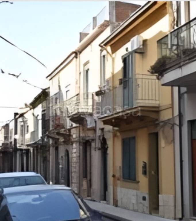 casa indipendente in vendita a Barcellona Pozzo di Gotto