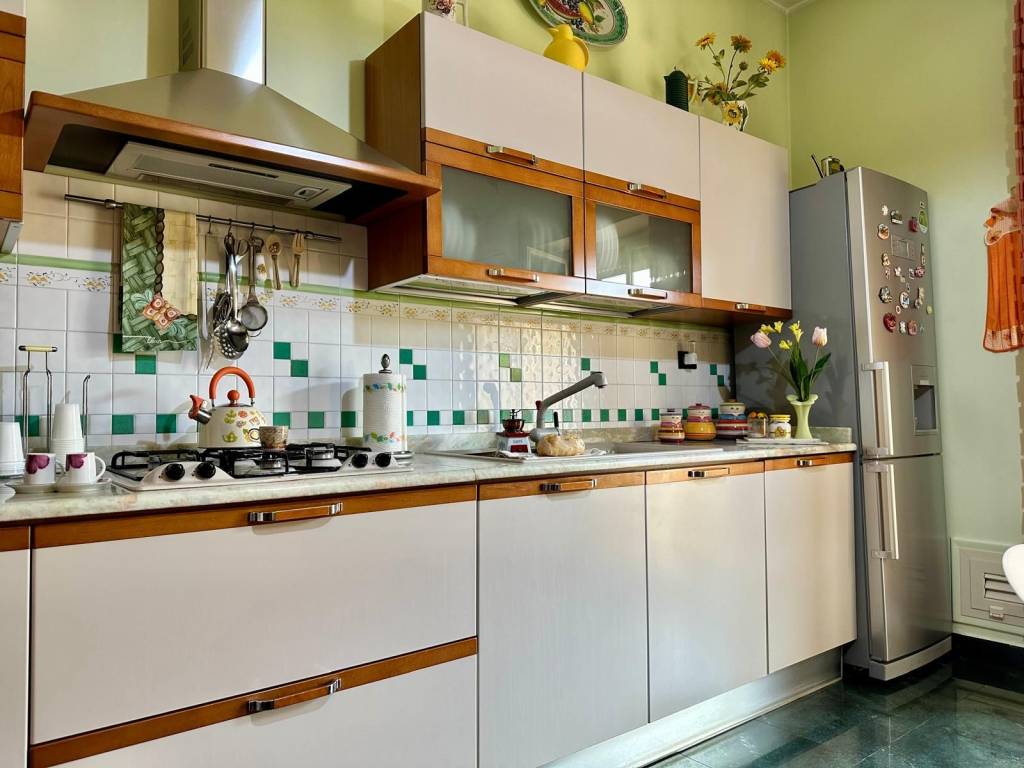 appartamento in vendita a Barcellona Pozzo di Gotto in zona Centro Città