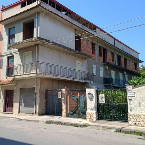 appartamento in vendita a Barcellona Pozzo di Gotto