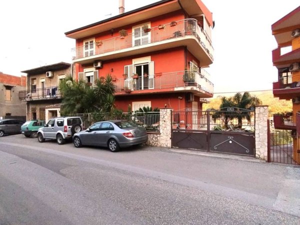 appartamento in vendita a Barcellona Pozzo di Gotto