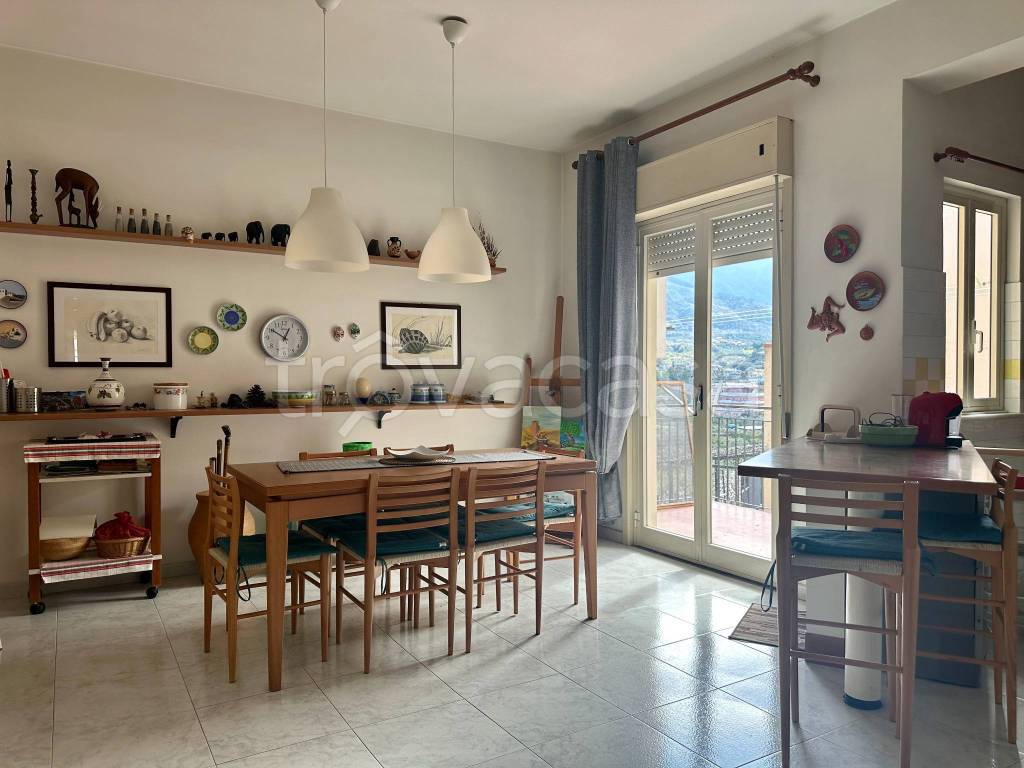 appartamento in vendita a Barcellona Pozzo di Gotto