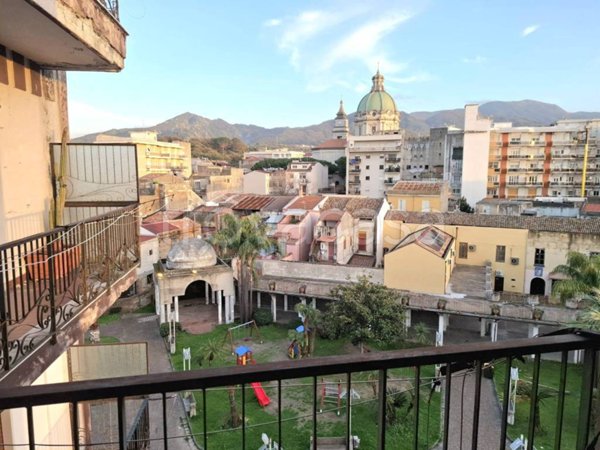 appartamento in vendita a Barcellona Pozzo di Gotto in zona Centro Città