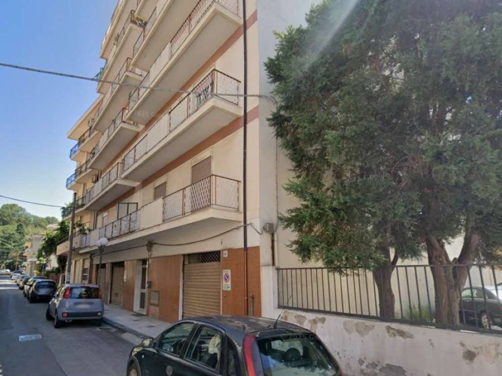 appartamento in vendita a Barcellona Pozzo di Gotto in zona Centro Città