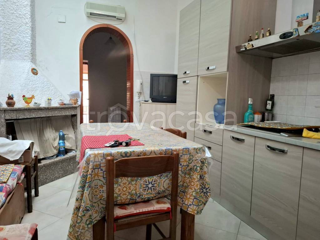 casa indipendente in vendita a Barcellona Pozzo di Gotto in zona Centro Città