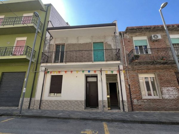 appartamento in vendita a Barcellona Pozzo di Gotto