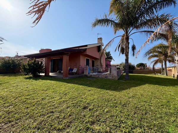 casa indipendente in vendita a Barcellona Pozzo di Gotto