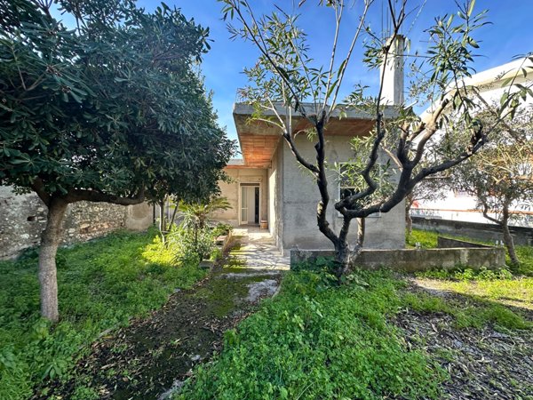 casa indipendente in vendita a Barcellona Pozzo di Gotto