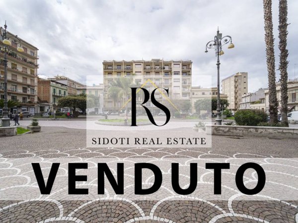 appartamento in vendita a Barcellona Pozzo di Gotto in zona Centro Città