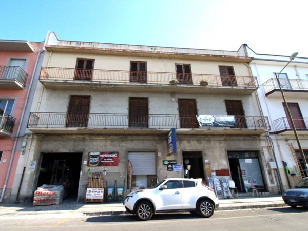 appartamento in vendita a Barcellona Pozzo di Gotto