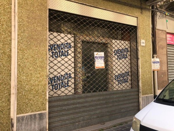 negozio in vendita a Barcellona Pozzo di Gotto in zona Centro Città