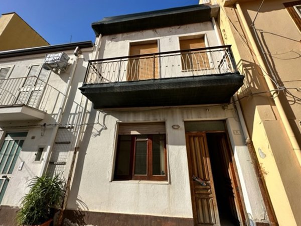 casa indipendente in vendita a Barcellona Pozzo di Gotto