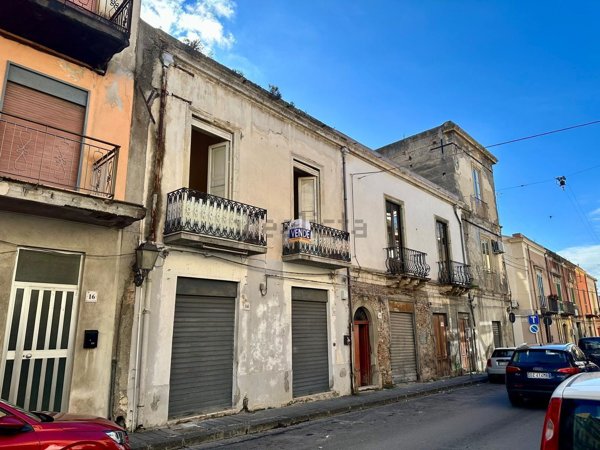 appartamento in vendita a Barcellona Pozzo di Gotto in zona Centro Città