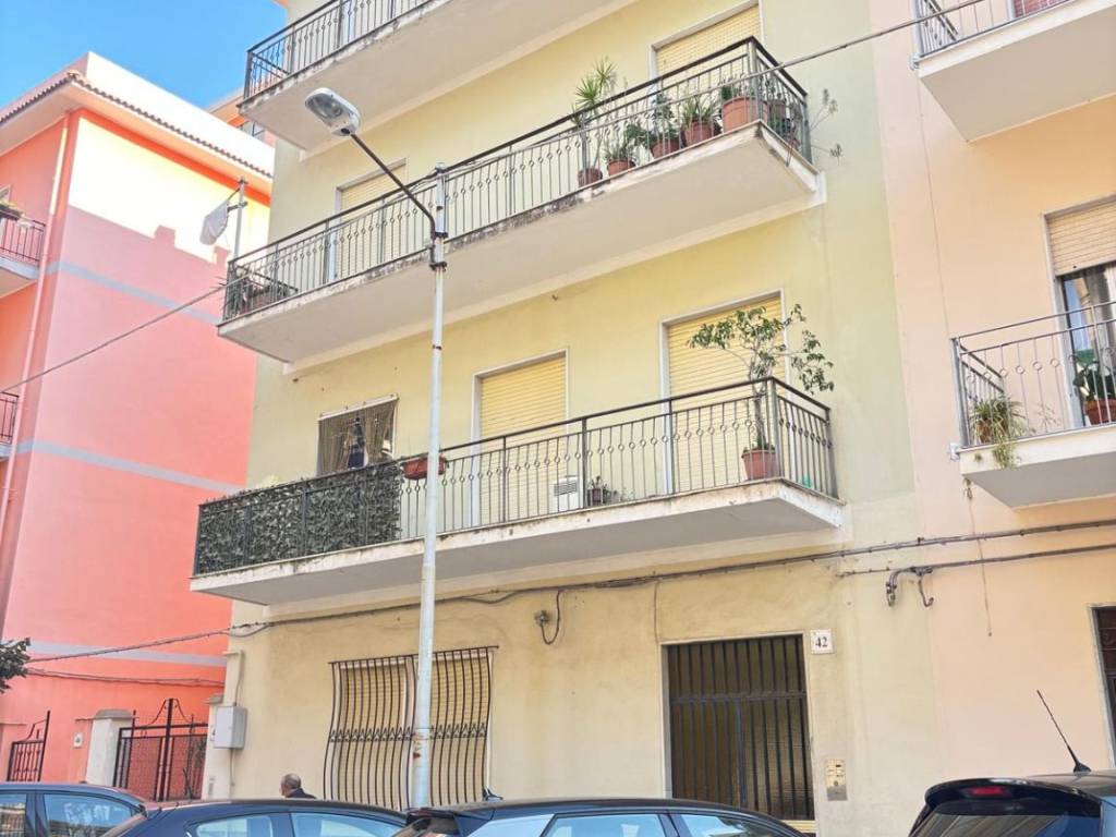 appartamento in vendita a Barcellona Pozzo di Gotto