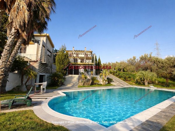 casa indipendente in vendita a Barcellona Pozzo di Gotto