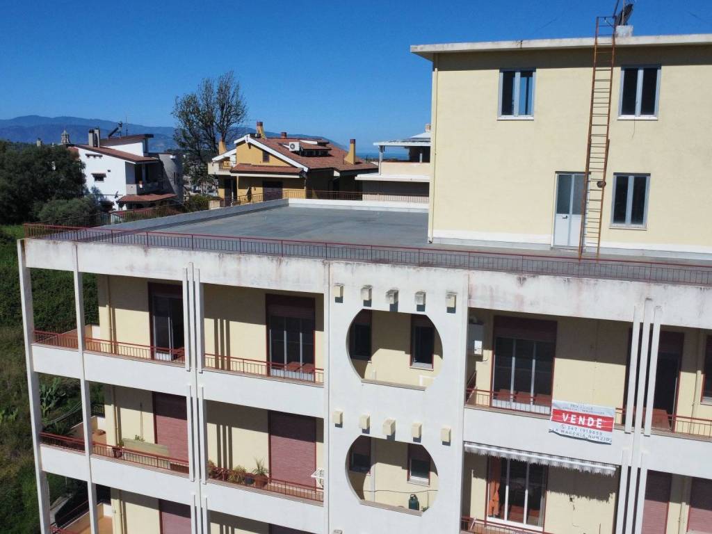 appartamento in vendita a Barcellona Pozzo di Gotto