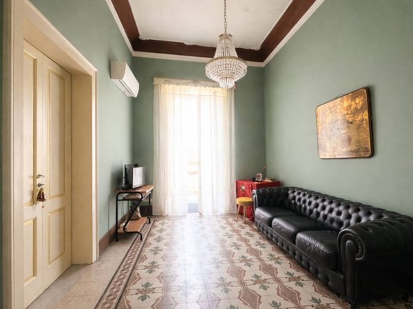 casa indipendente in vendita a Barcellona Pozzo di Gotto in zona Centro Città