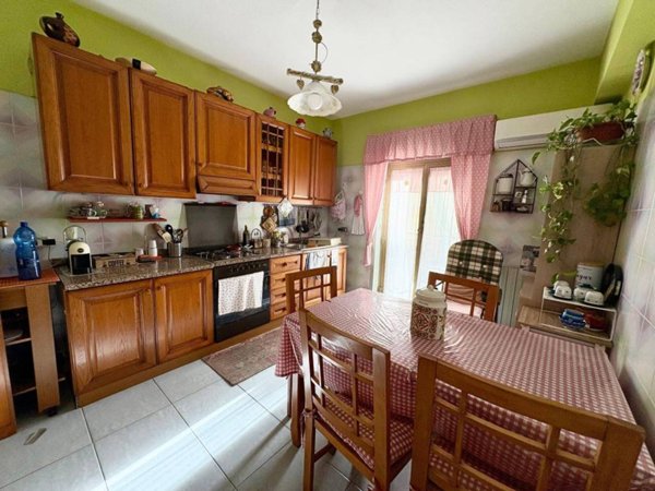 appartamento in vendita a Barcellona Pozzo di Gotto in zona Centro Città