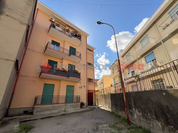 appartamento in vendita a Barcellona Pozzo di Gotto