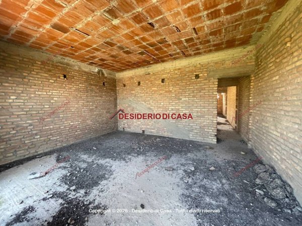 intera palazzina in vendita a Barcellona Pozzo di Gotto