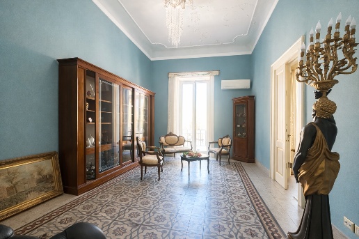 casa indipendente in vendita a Barcellona Pozzo di Gotto in zona Centro Città