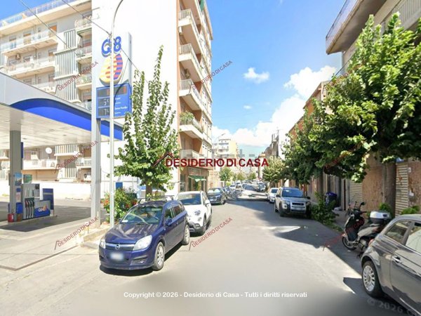 locale commerciale in vendita a Barcellona Pozzo di Gotto