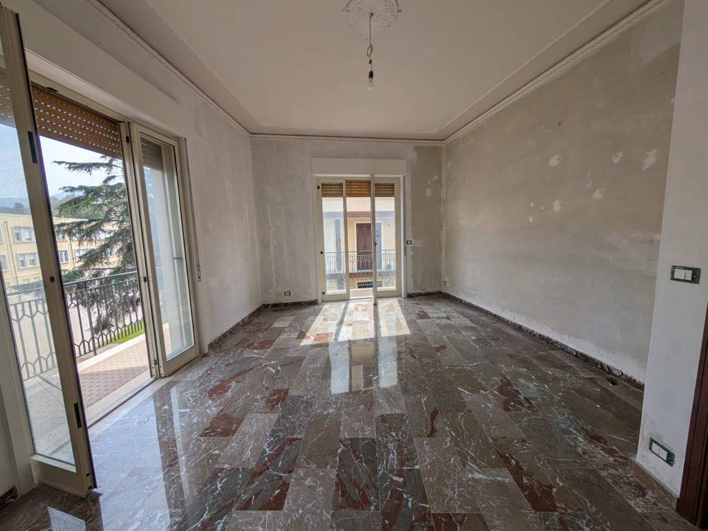 appartamento in vendita a Barcellona Pozzo di Gotto