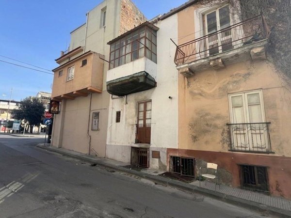 casa indipendente in vendita a Barcellona Pozzo di Gotto