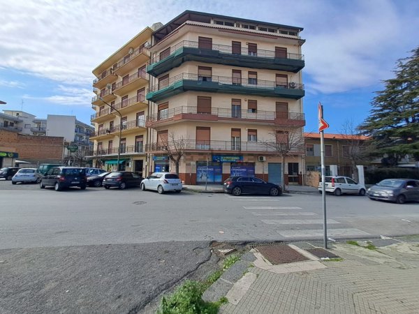 appartamento in vendita a Barcellona Pozzo di Gotto