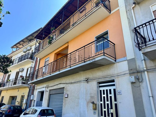 appartamento in vendita a Barcellona Pozzo di Gotto