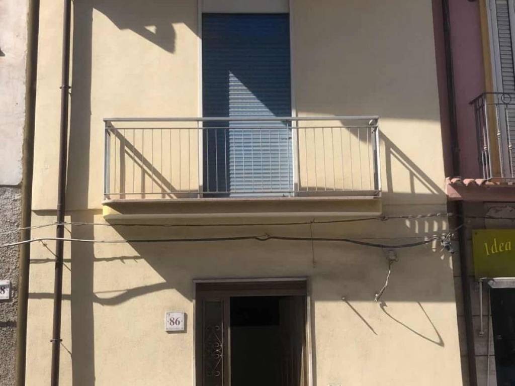 casa indipendente in vendita a Barcellona Pozzo di Gotto in zona Centro Città