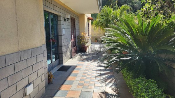 appartamento in vendita a Barcellona Pozzo di Gotto in zona Centro Città