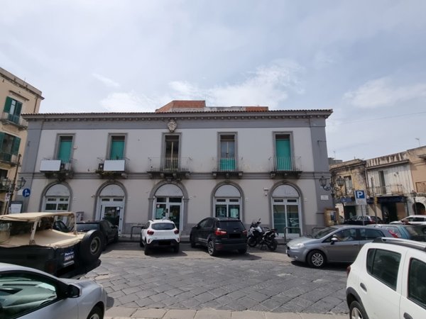 negozio in vendita a Barcellona Pozzo di Gotto in zona Centro Città