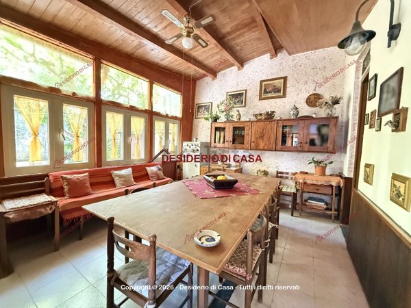casa indipendente in vendita a Barcellona Pozzo di Gotto