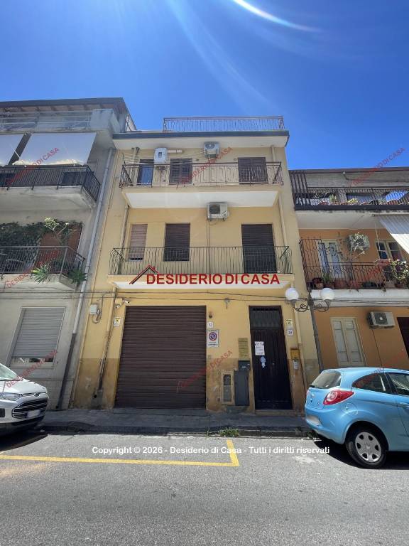 appartamento in vendita a Barcellona Pozzo di Gotto in zona Centro Città