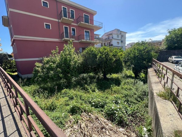 casa indipendente in vendita a Barcellona Pozzo di Gotto