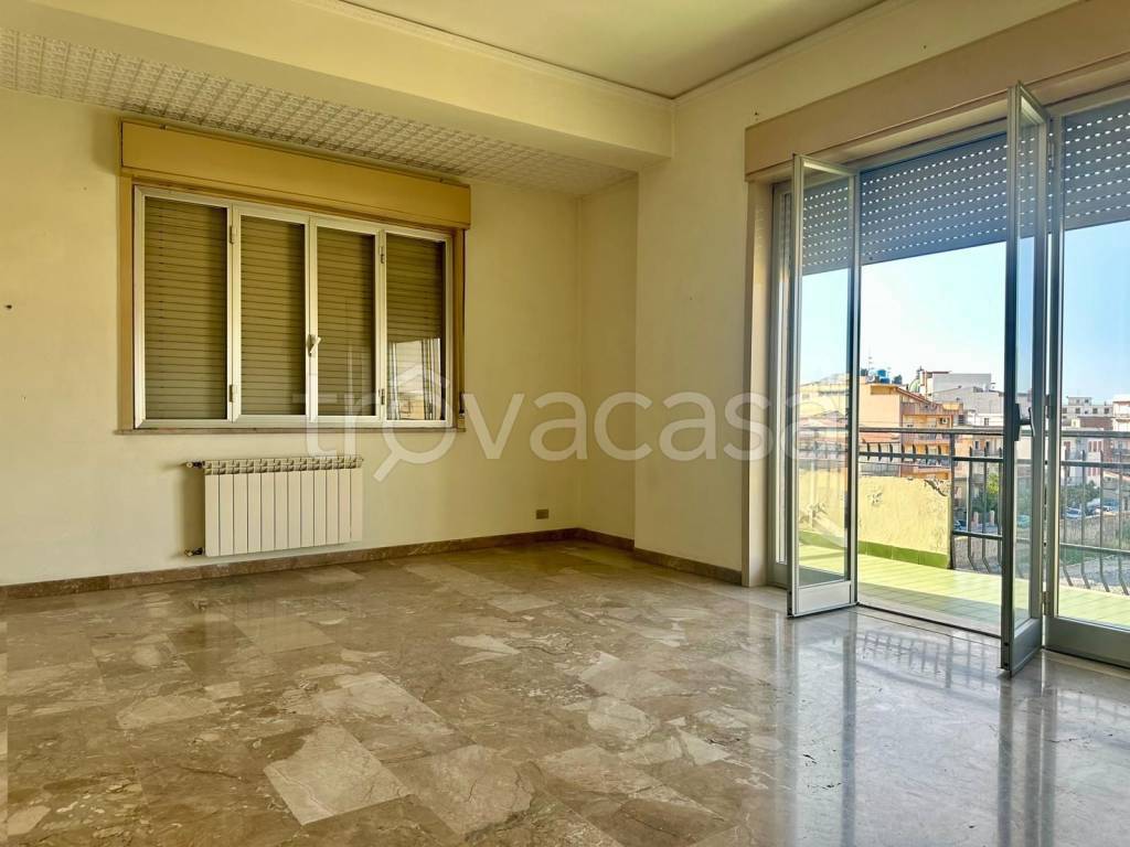 appartamento in vendita a Barcellona Pozzo di Gotto in zona Centro Città