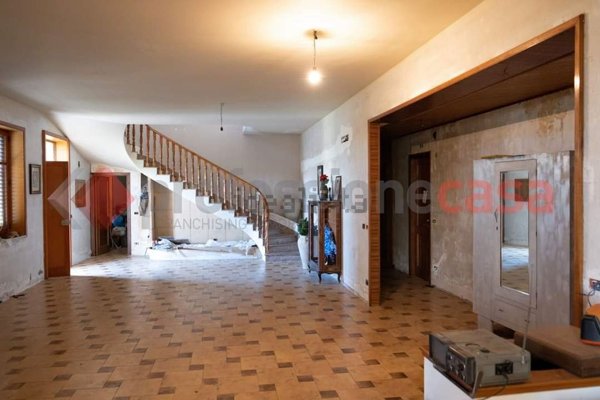 casa indipendente in vendita a Barcellona Pozzo di Gotto