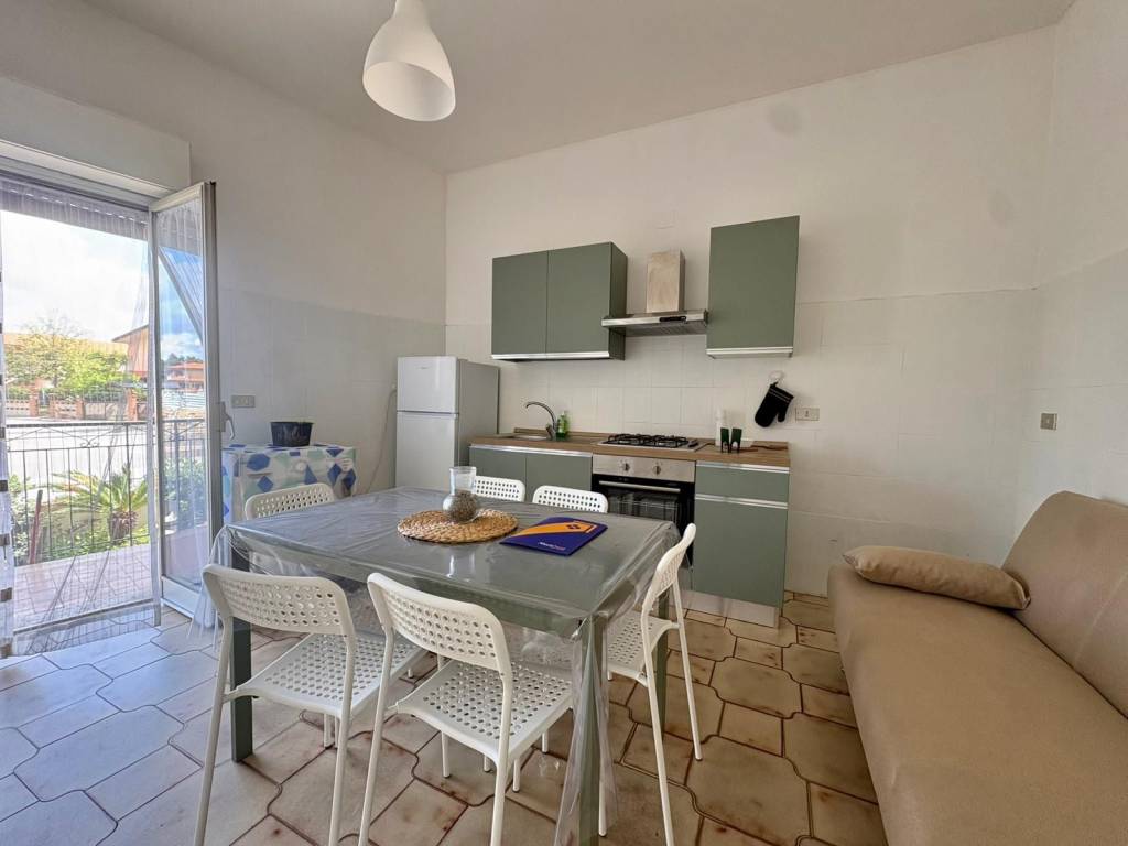 appartamento in vendita a Barcellona Pozzo di Gotto in zona Centro Città