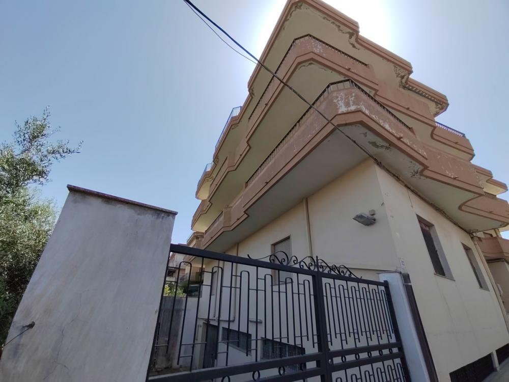 appartamento in vendita a Barcellona Pozzo di Gotto in zona Centro Città
