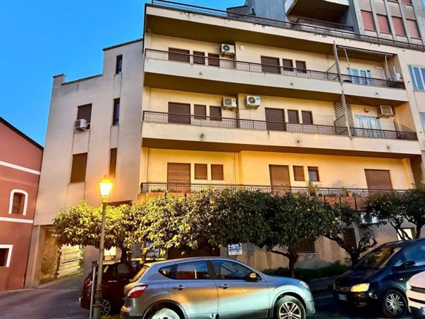 appartamento in vendita a Barcellona Pozzo di Gotto in zona Centro Città