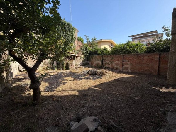 casa indipendente in vendita a Barcellona Pozzo di Gotto in zona Centro Città