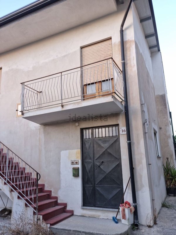 casa indipendente in vendita a Barcellona Pozzo di Gotto in zona Sant'Antonio