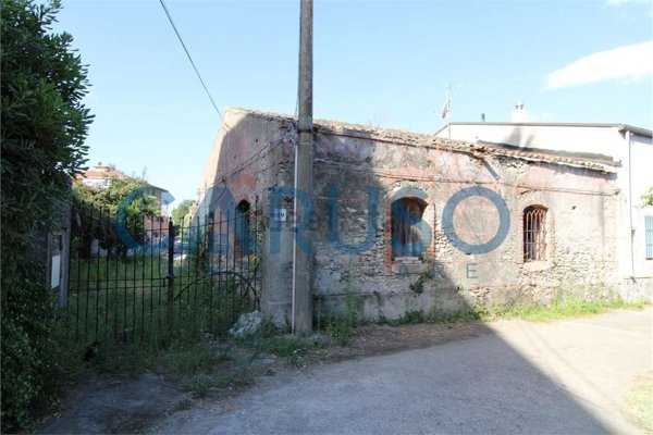 casa semindipendente in vendita a Barcellona Pozzo di Gotto in zona Acquacalda