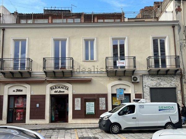 appartamento in vendita a Barcellona Pozzo di Gotto in zona Centro Città